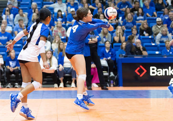 Fayetteville-Conway Volleyball Final__00078